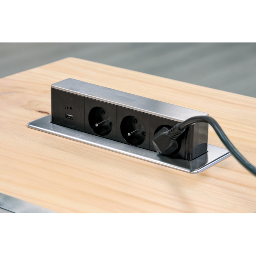 Pistiktorn lauale 3x230V + USB-A + USB-C